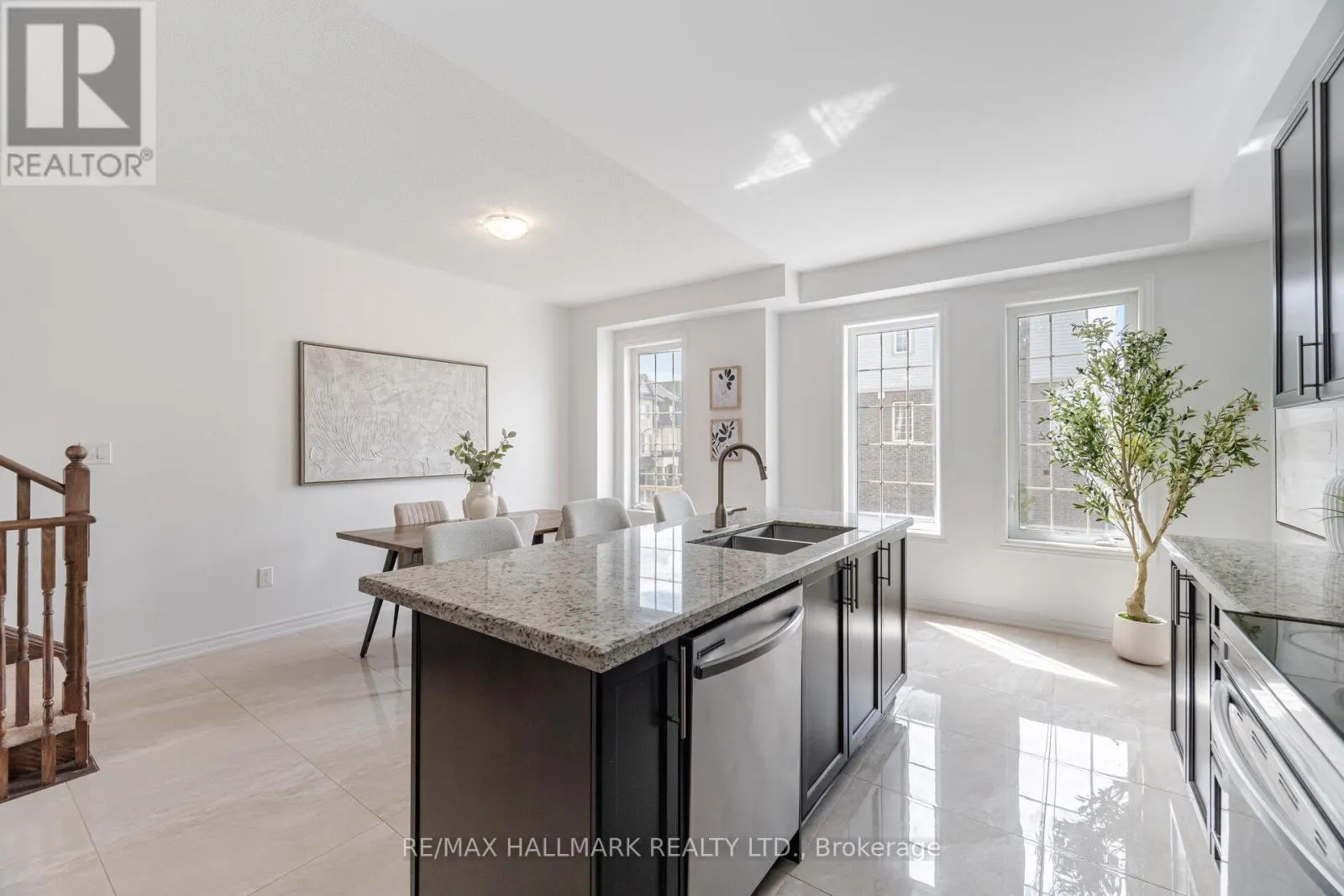 148 HONEY CRISP LANE