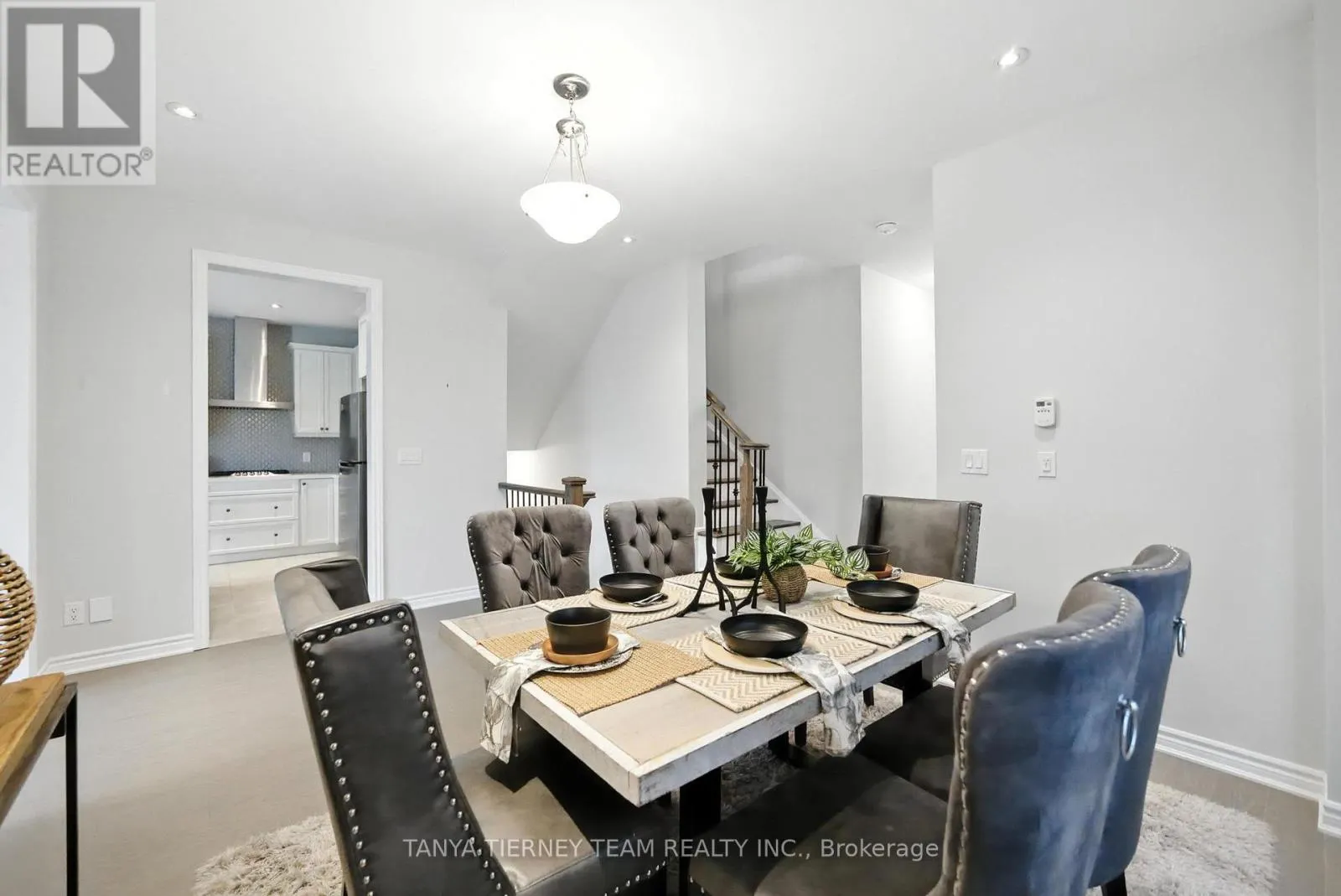 95 BREMNER STREET