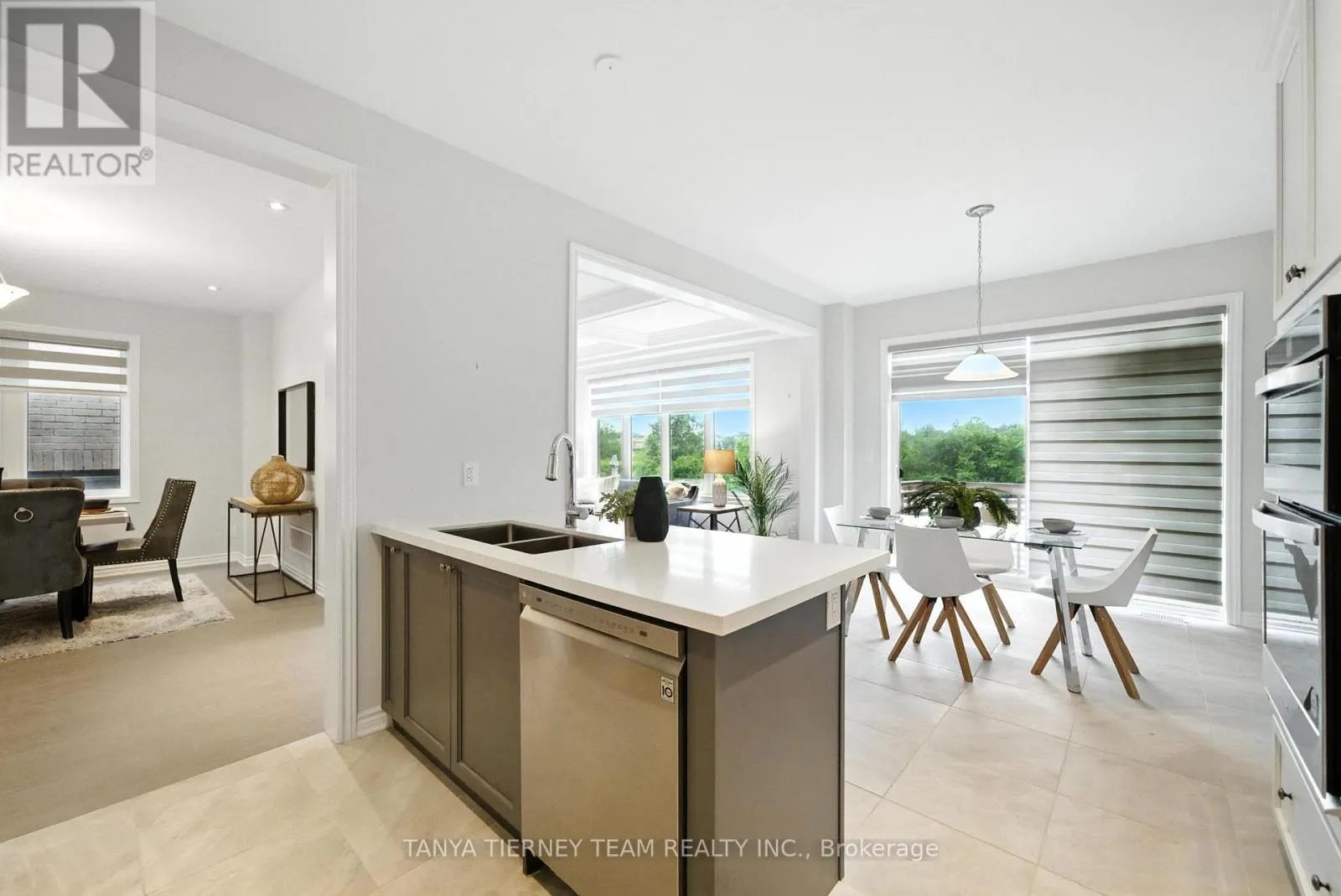 95 BREMNER STREET