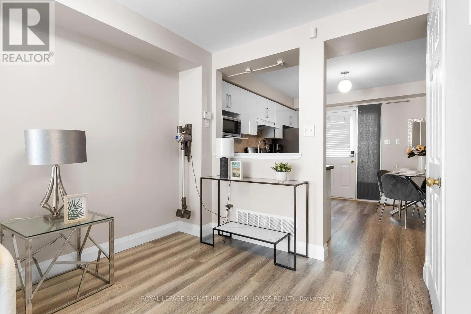 53 - 9522 SHEPPARD AVENUE E
