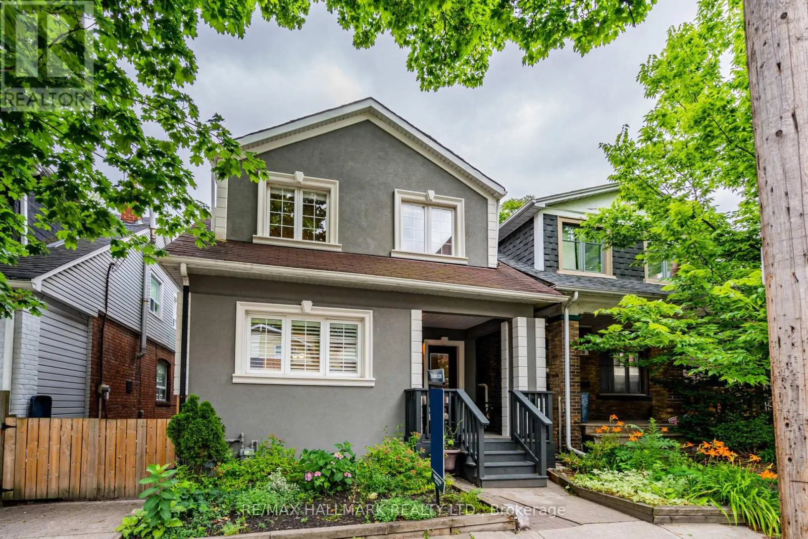 LOWER - 736 WOODBINE AVENUE
