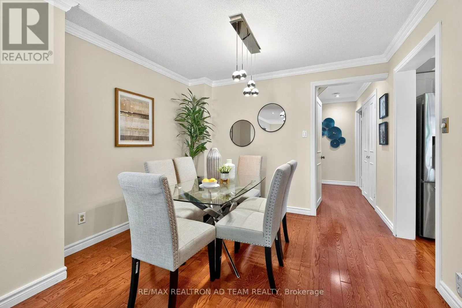 1303 REDWOOD LANE