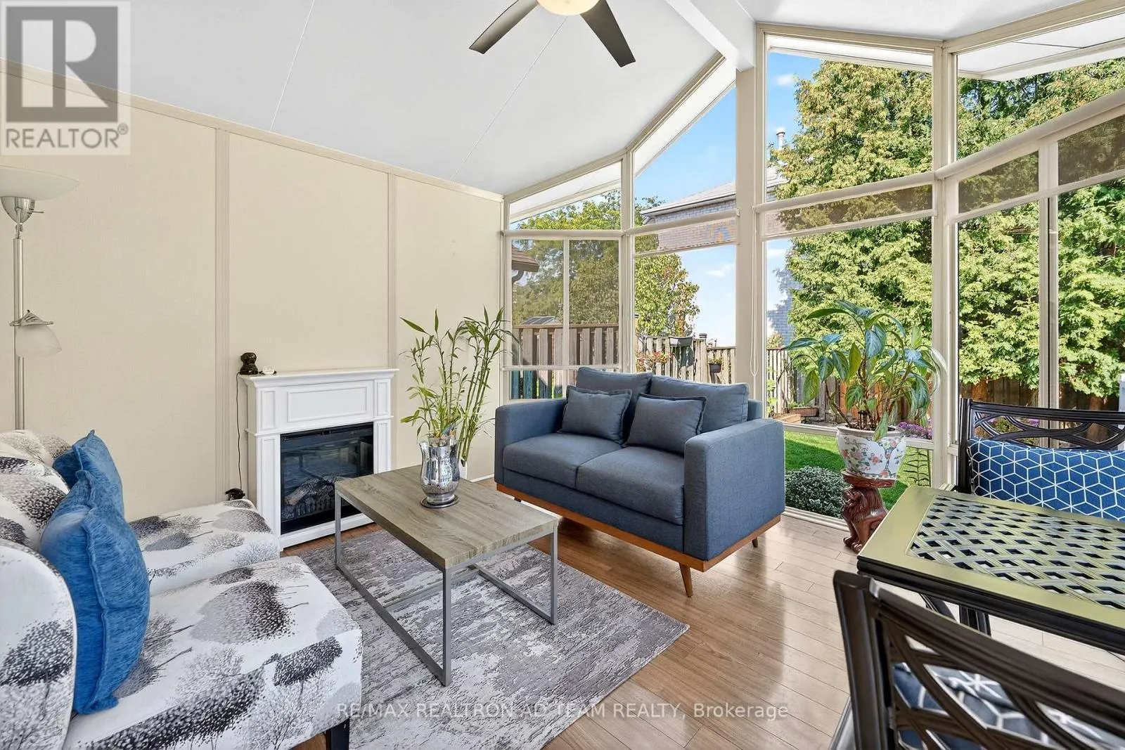 1303 REDWOOD LANE