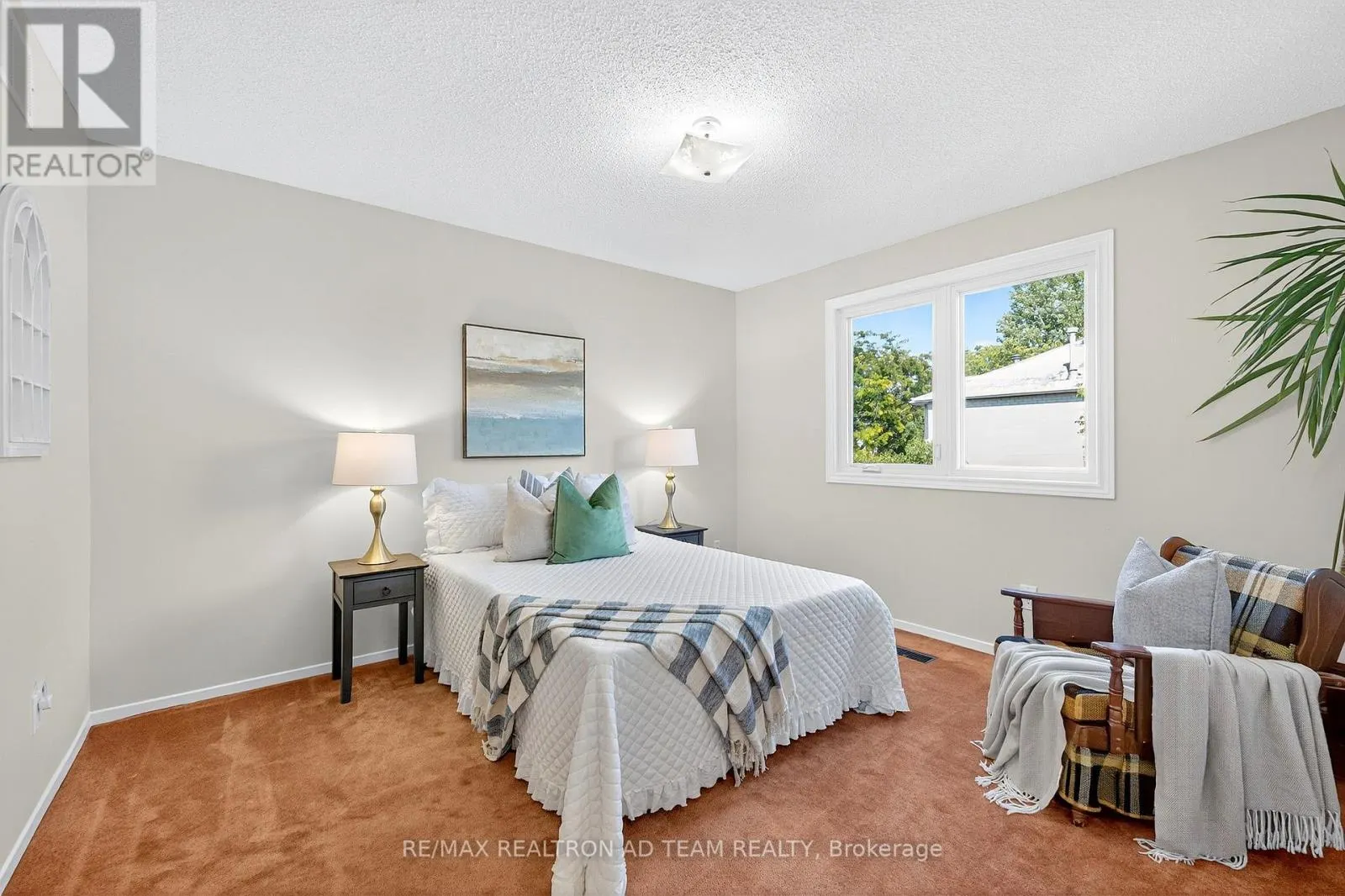 1303 REDWOOD LANE