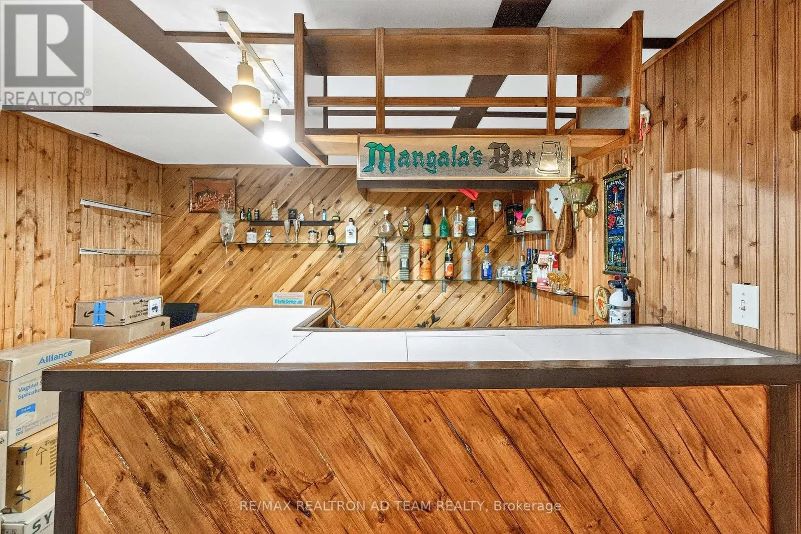 1303 REDWOOD LANE