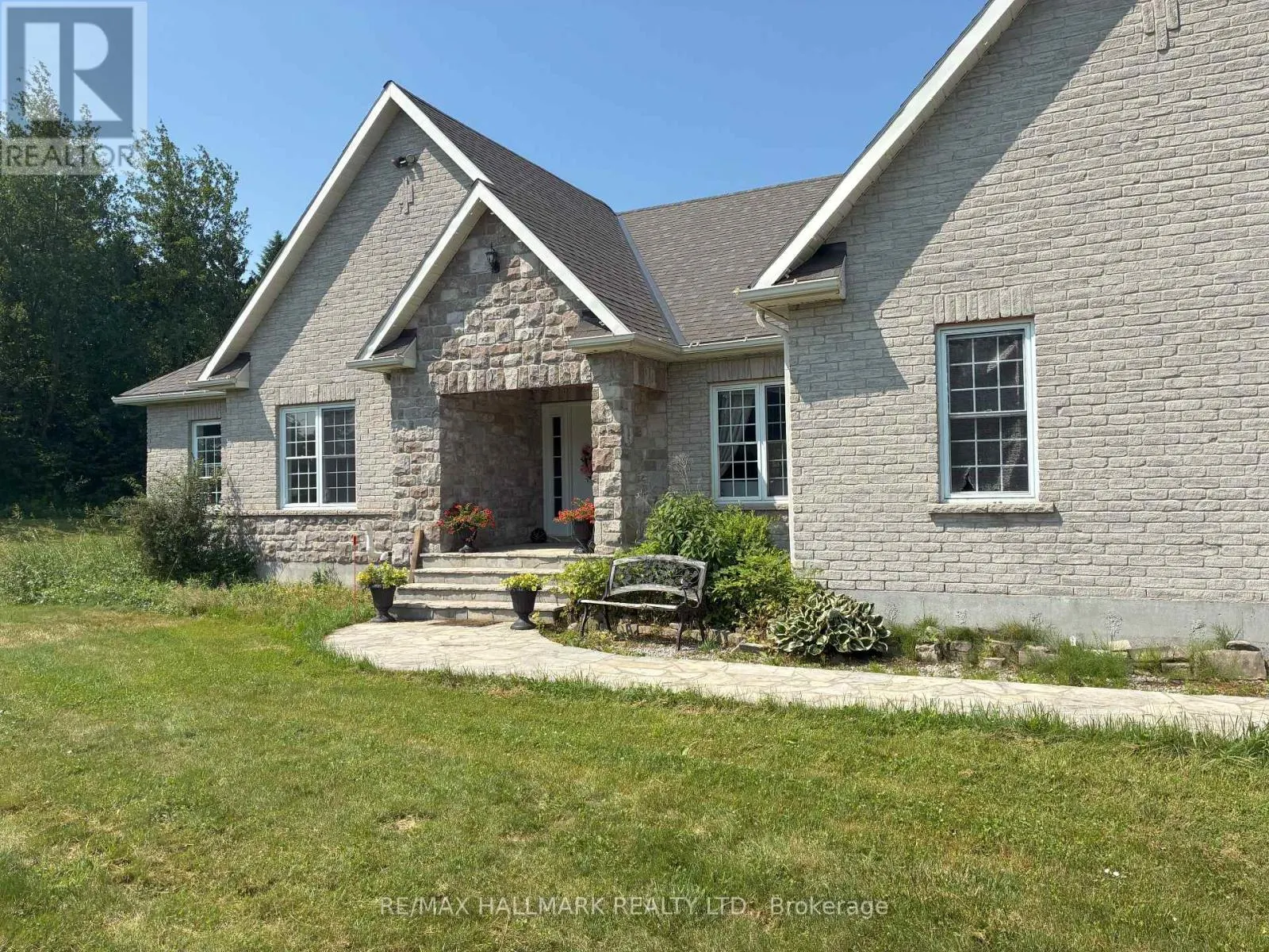 11110 SIMCOE STREET N