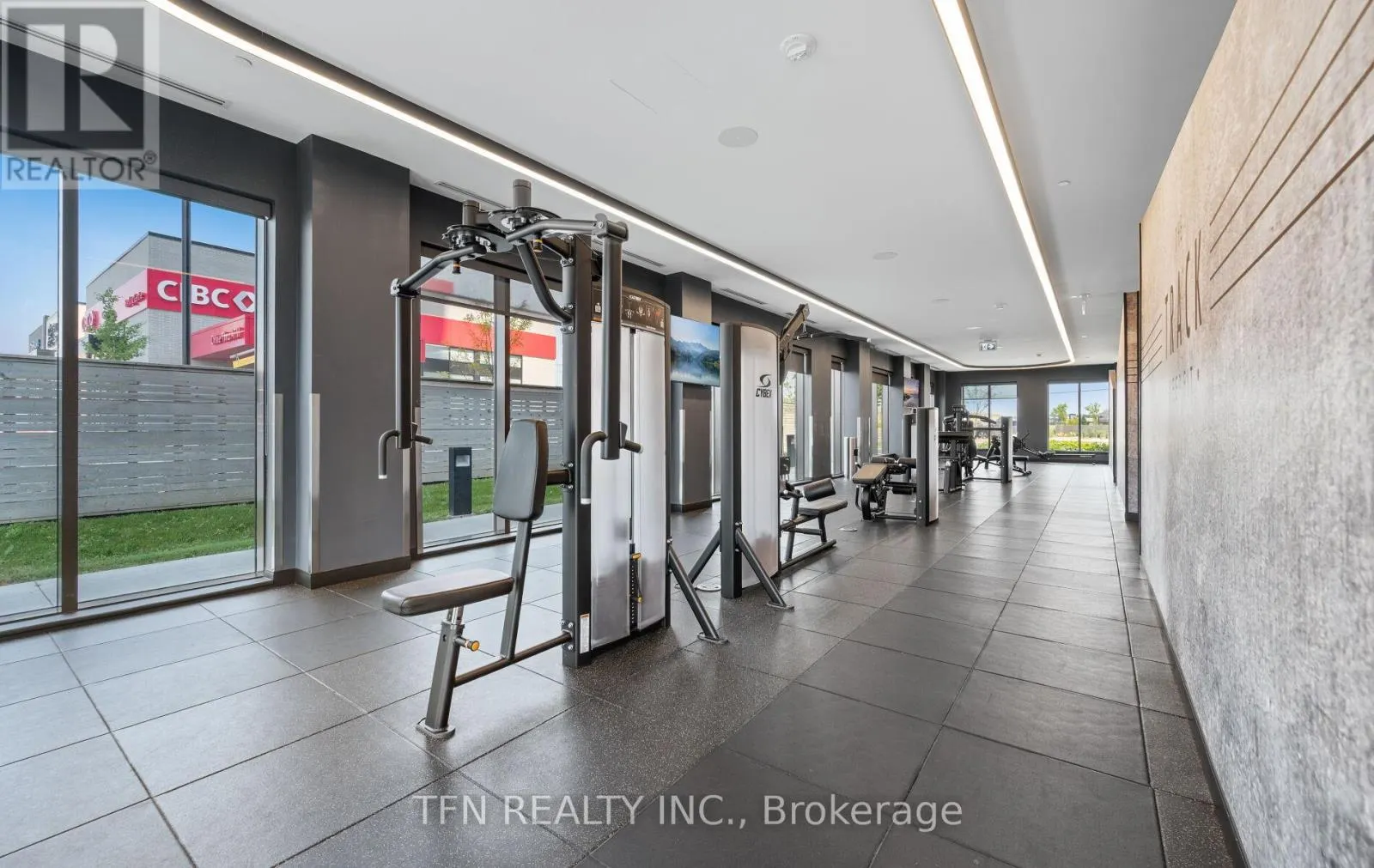 219 - 2550 SIMCOE STREET N