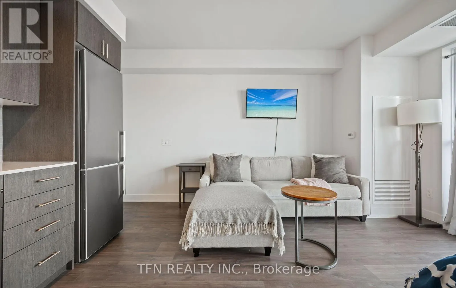 219 - 2550 SIMCOE STREET N