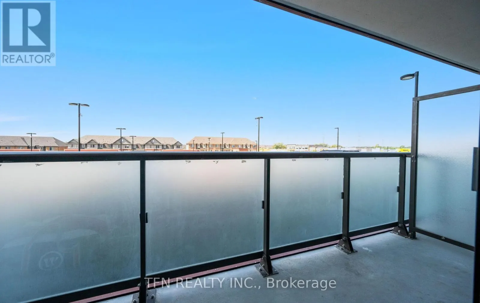 219 - 2550 SIMCOE STREET N