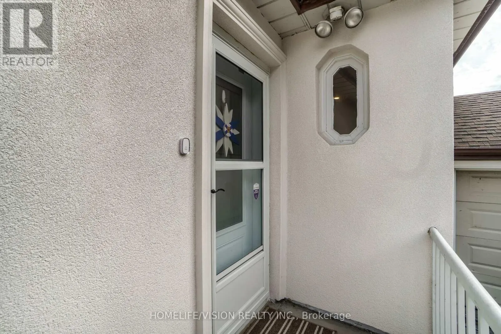 44 ARMITAGE DRIVE