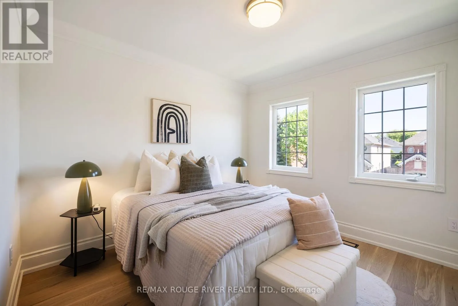 10 SAWYER AVENUE