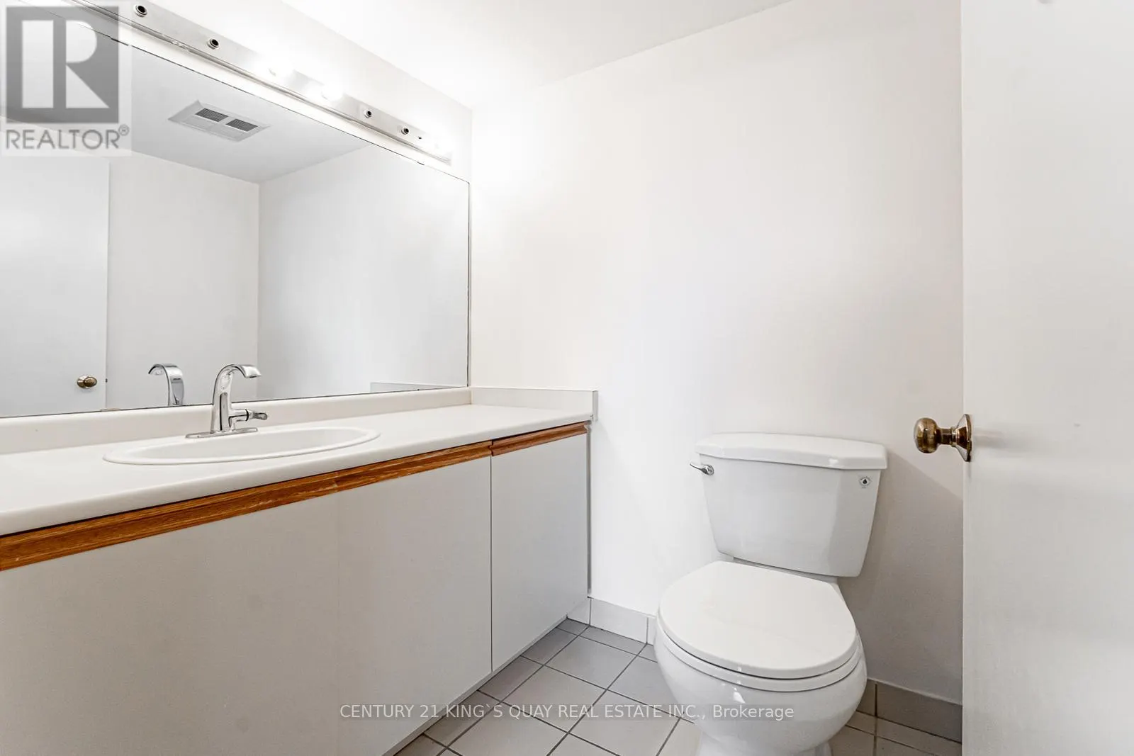 401 - 350 ALTON TOWERS CIRCLE
