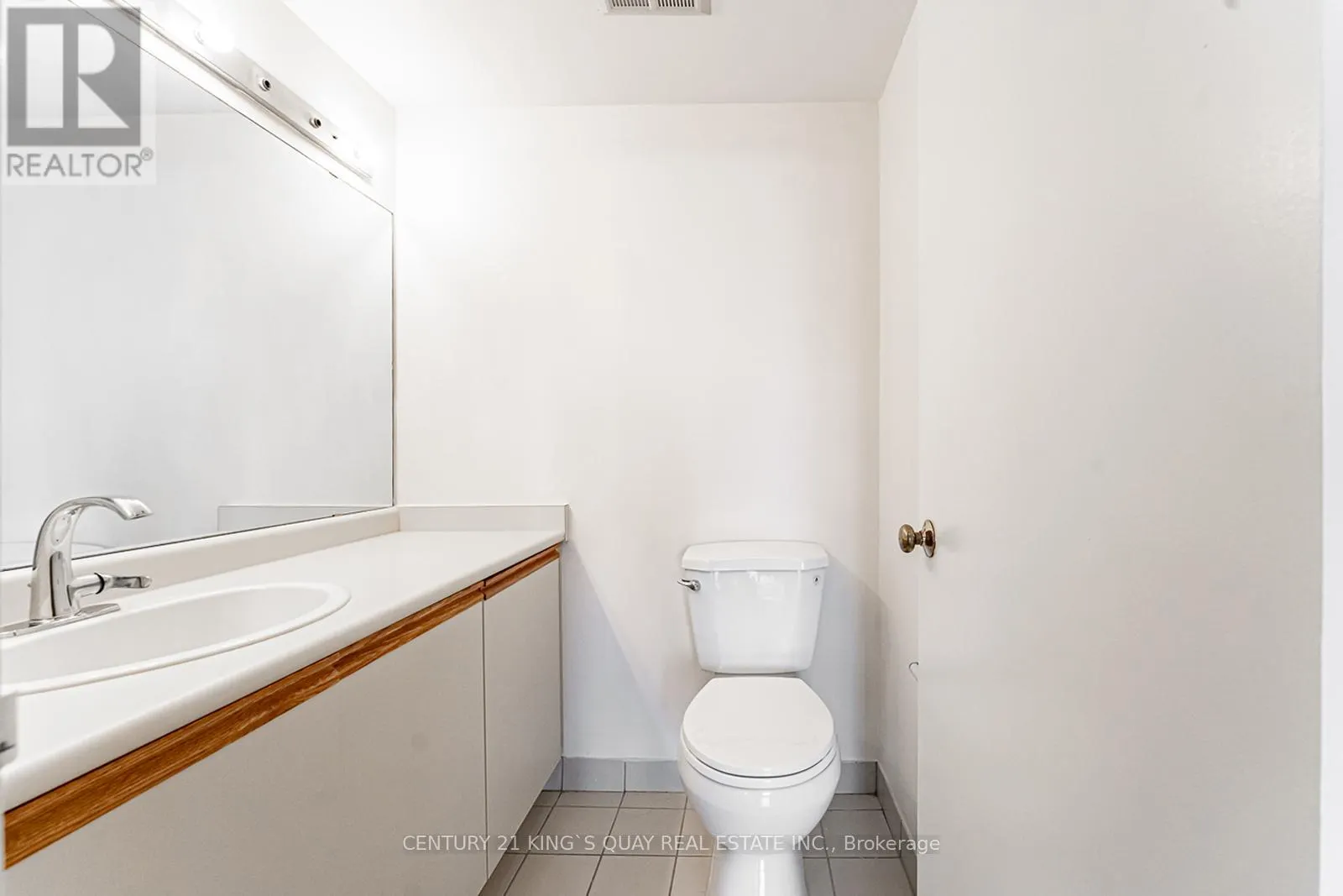 401 - 350 ALTON TOWERS CIRCLE