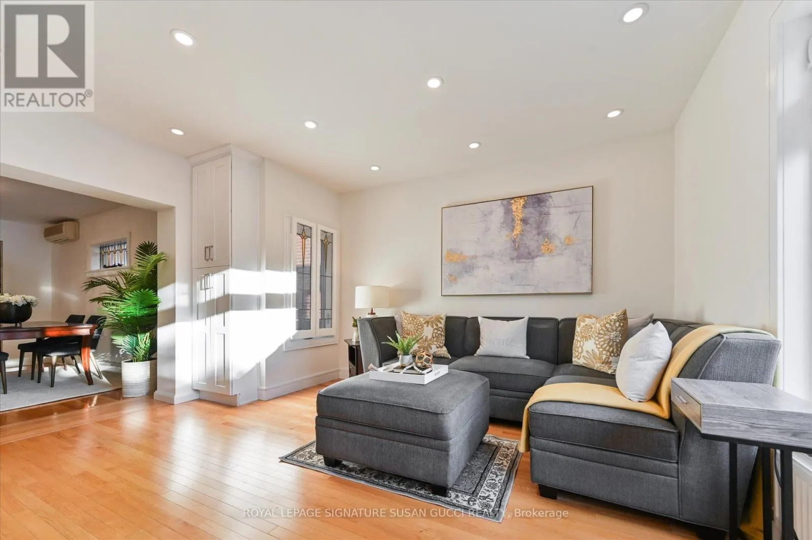 156 LINSMORE CRESCENT