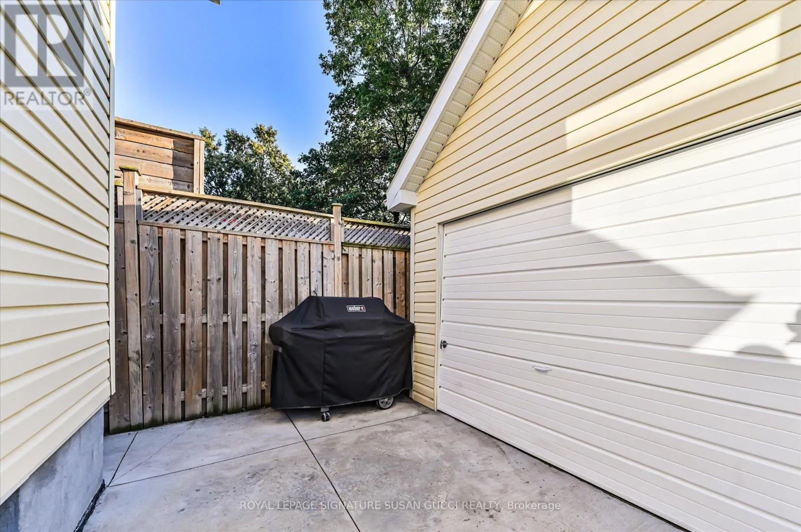 156 LINSMORE CRESCENT