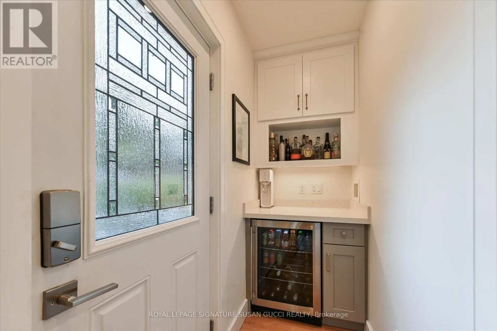 156 LINSMORE CRESCENT