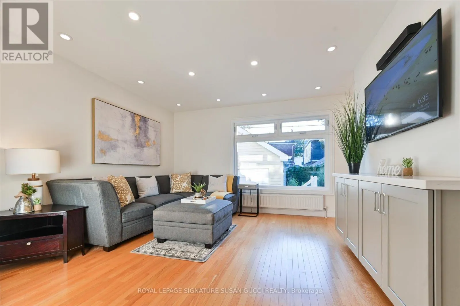 156 LINSMORE CRESCENT