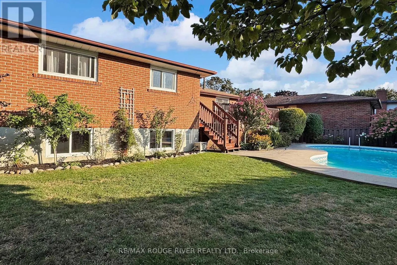 16 HAVILAND DRIVE
