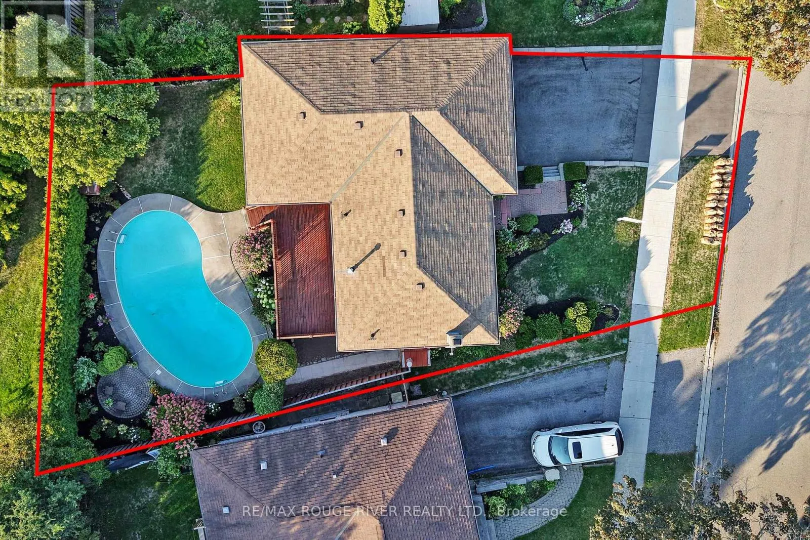16 HAVILAND DRIVE
