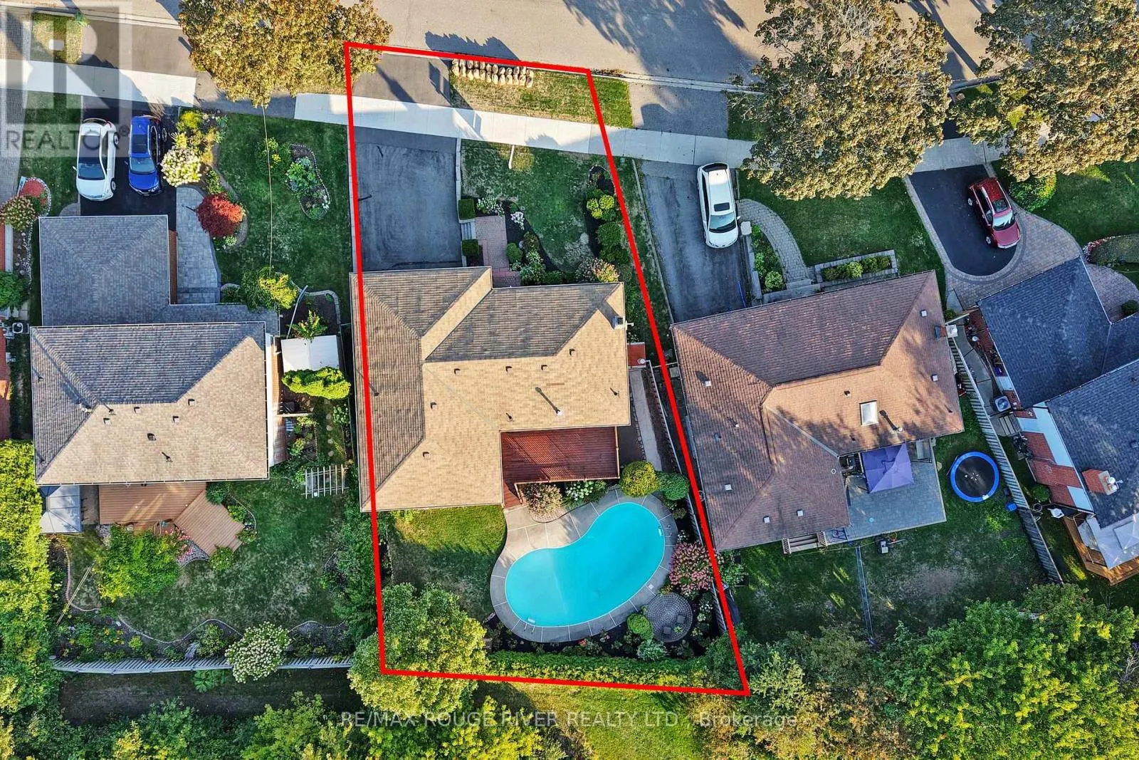 16 HAVILAND DRIVE