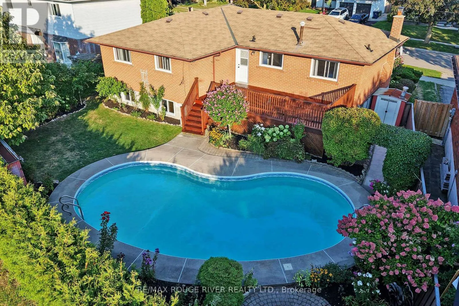 16 HAVILAND DRIVE