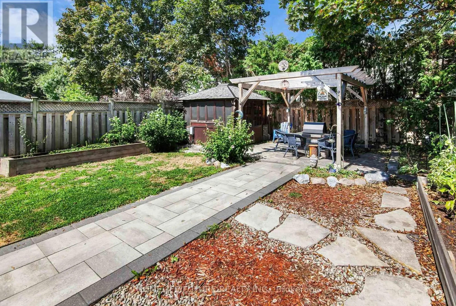 1757 SHADYBROOK DRIVE