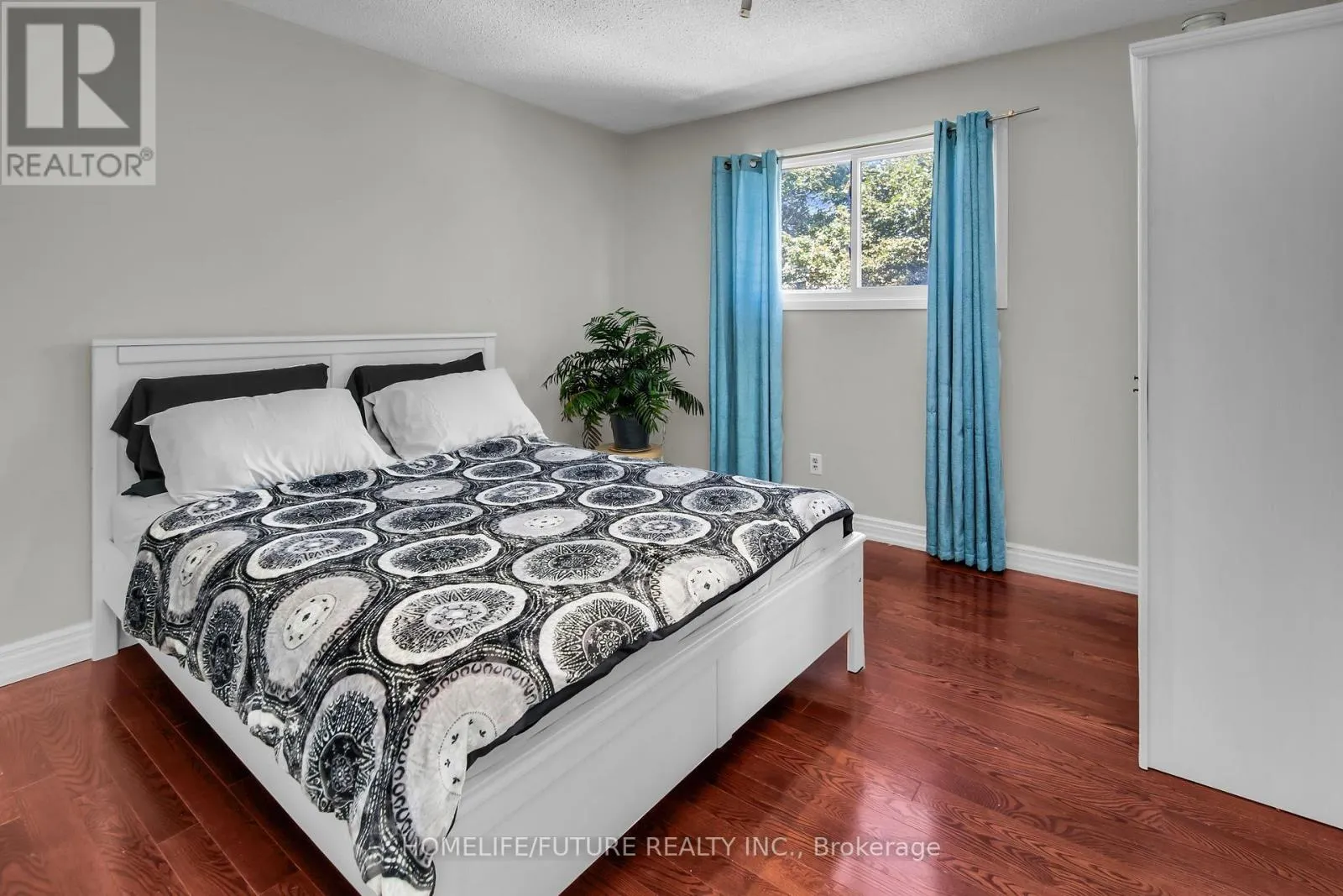 1757 SHADYBROOK DRIVE
