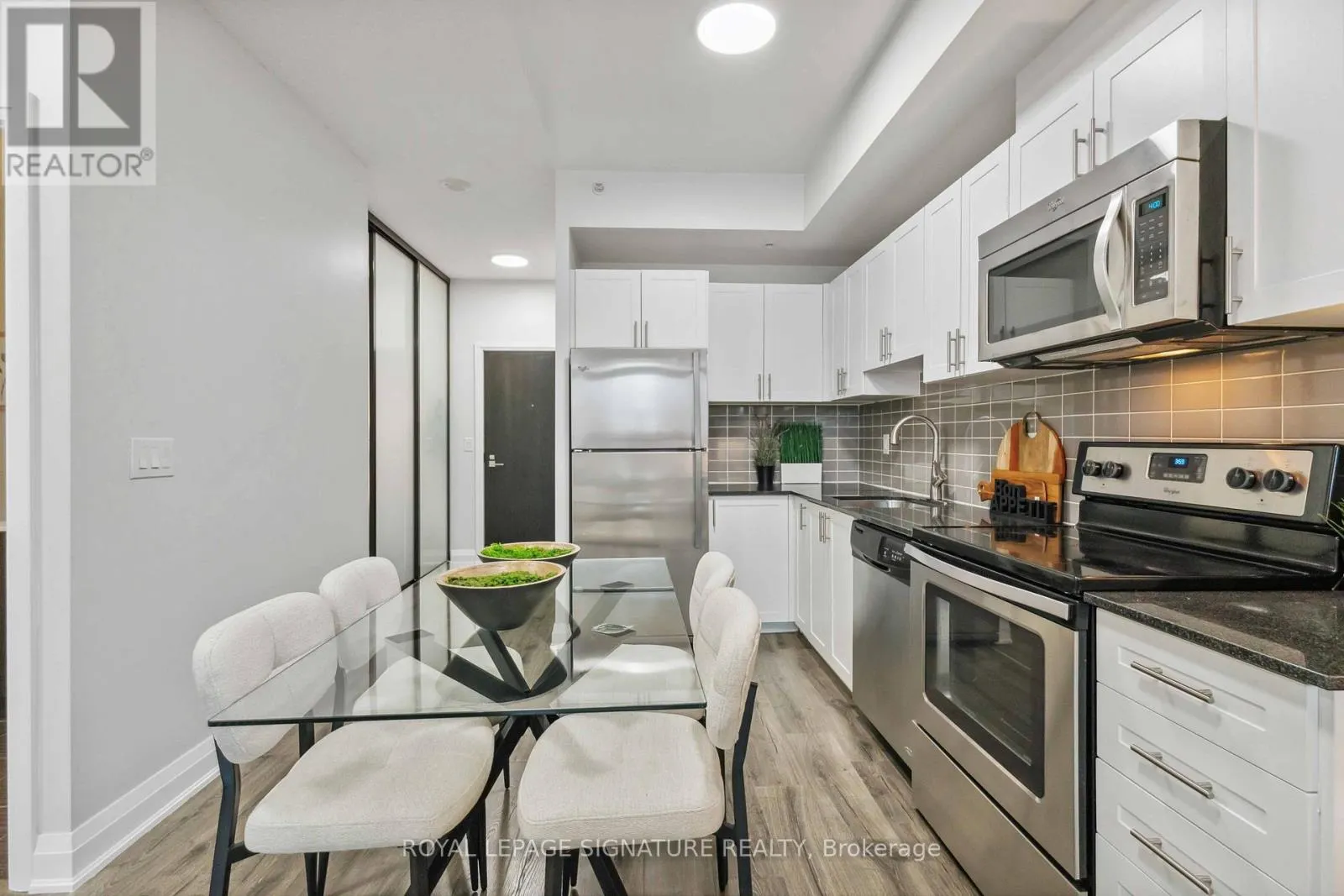 212 - 3520 DANFORTH AVENUE