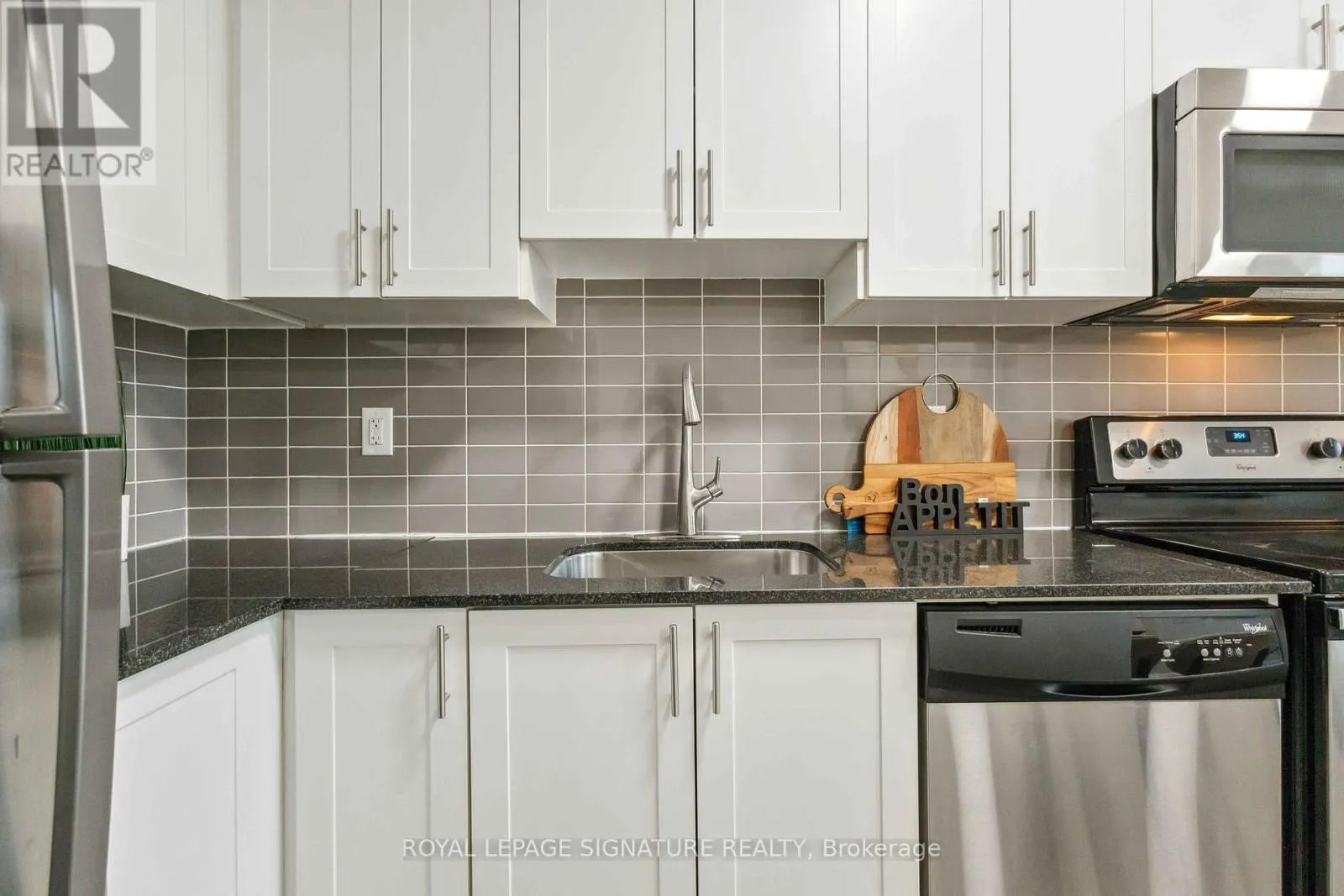 212 - 3520 DANFORTH AVENUE