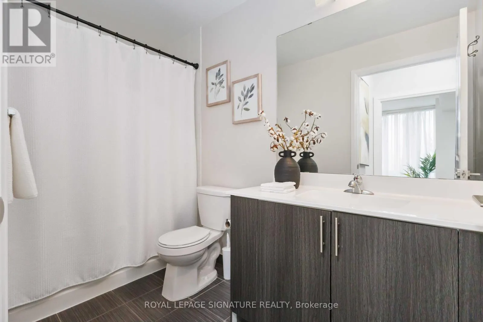 212 - 3520 DANFORTH AVENUE