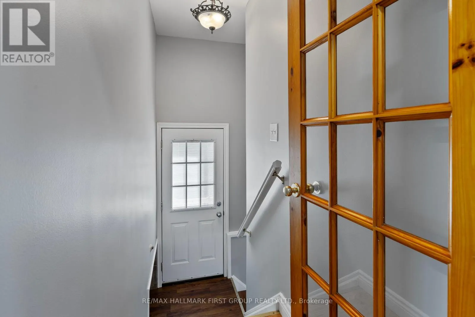 924 MCCULLOUGH DRIVE
