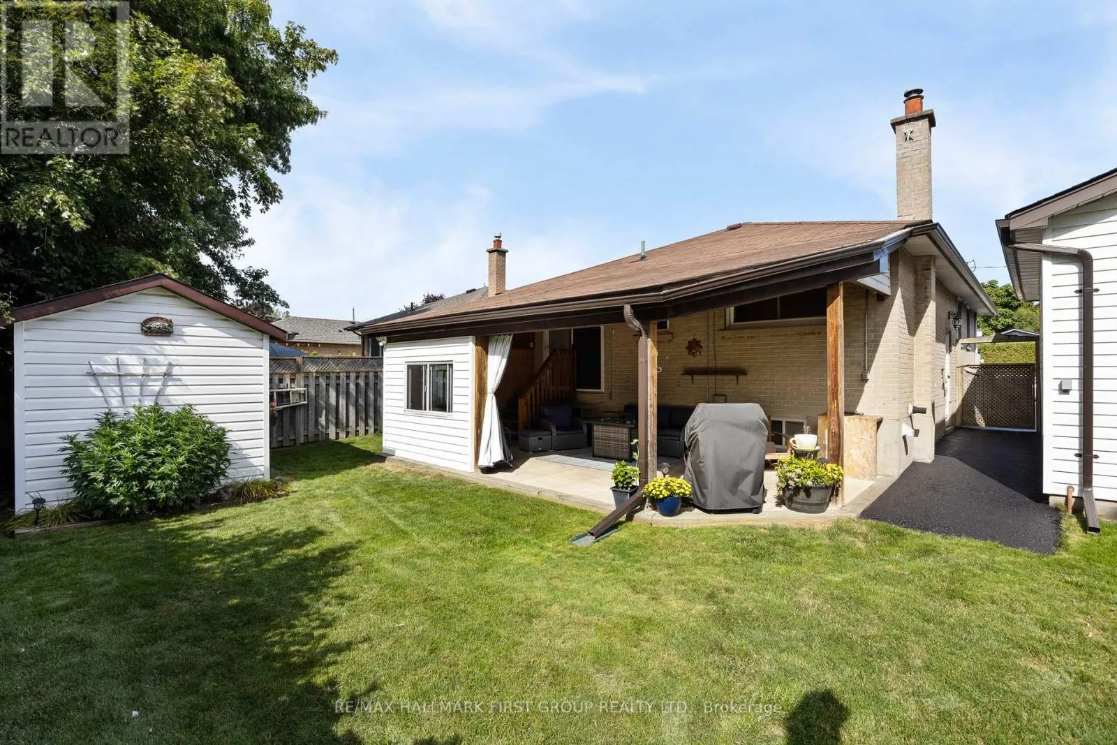 924 MCCULLOUGH DRIVE