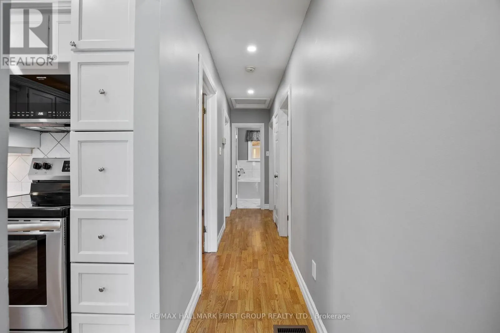 924 MCCULLOUGH DRIVE