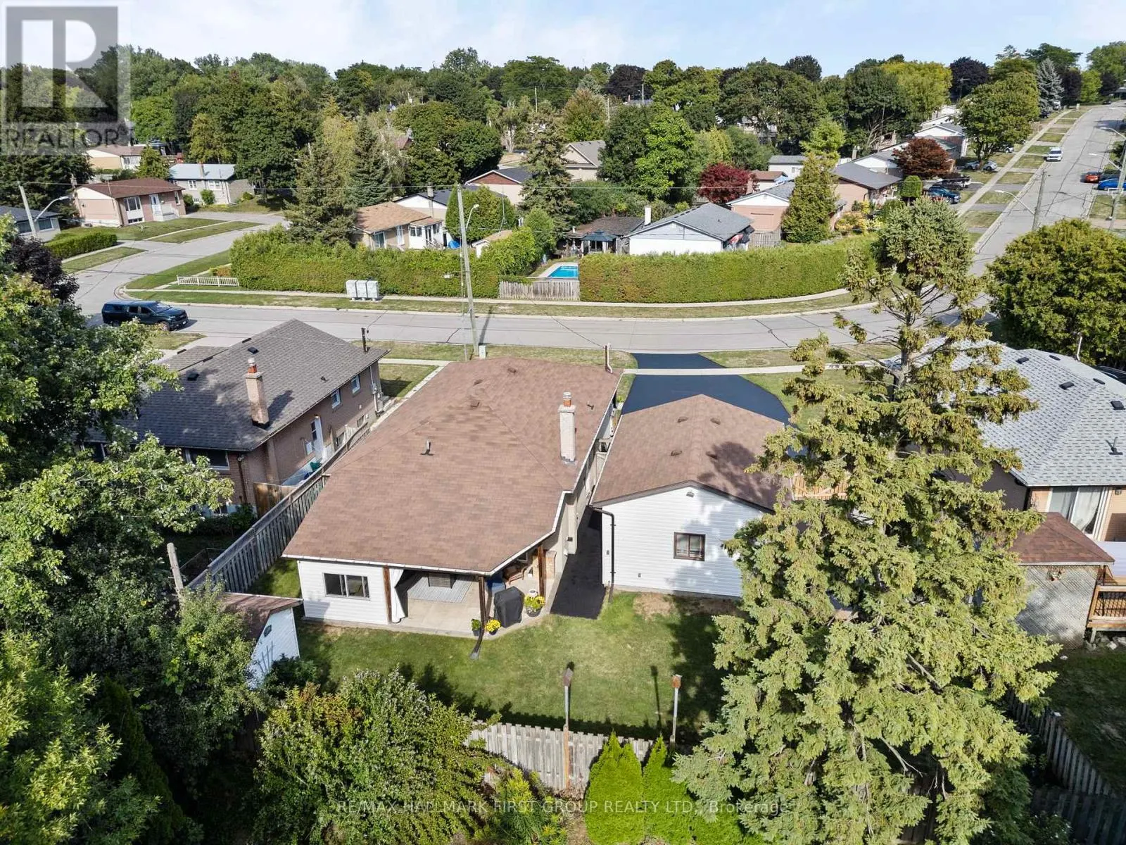 924 MCCULLOUGH DRIVE
