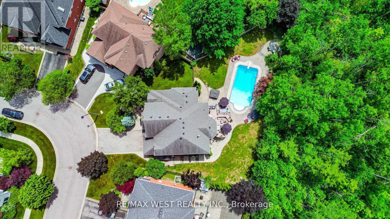 113 SANDCHERRY COURT