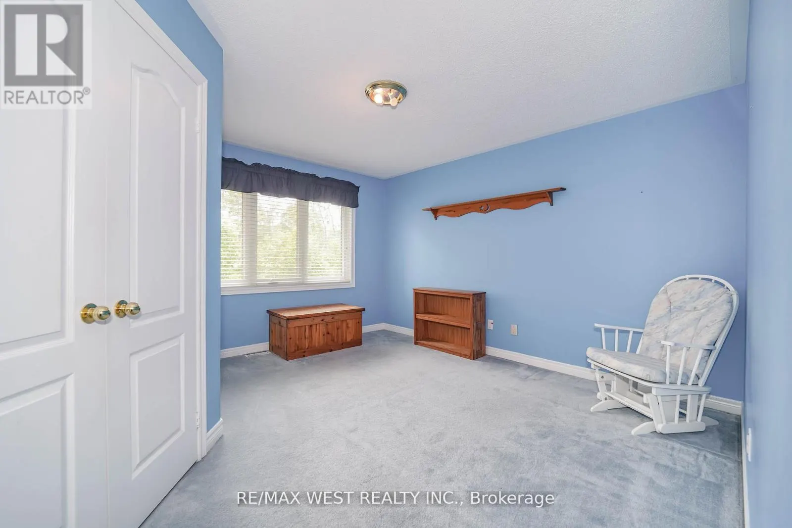 113 SANDCHERRY COURT