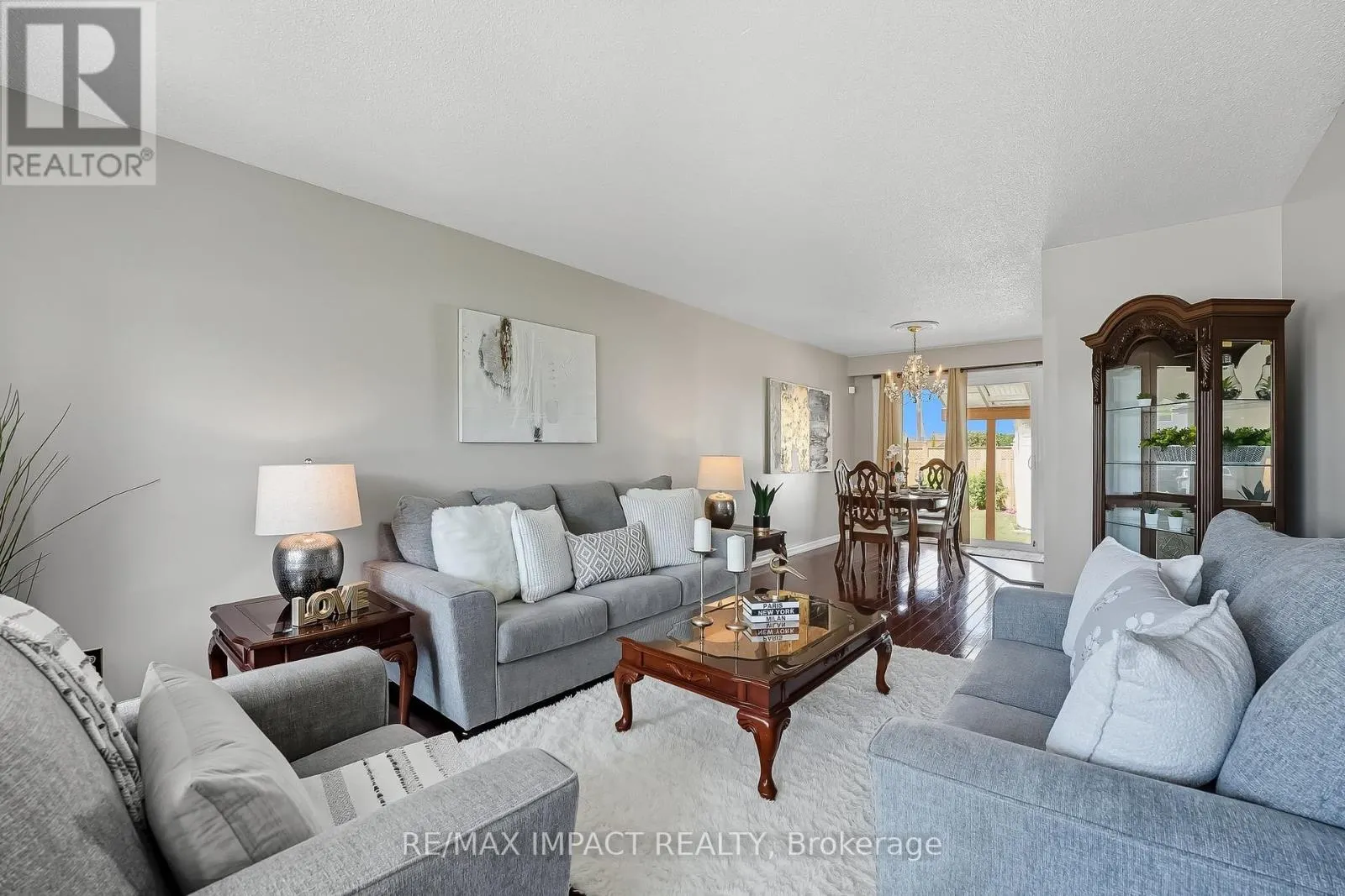 1506 FENELON CRESCENT