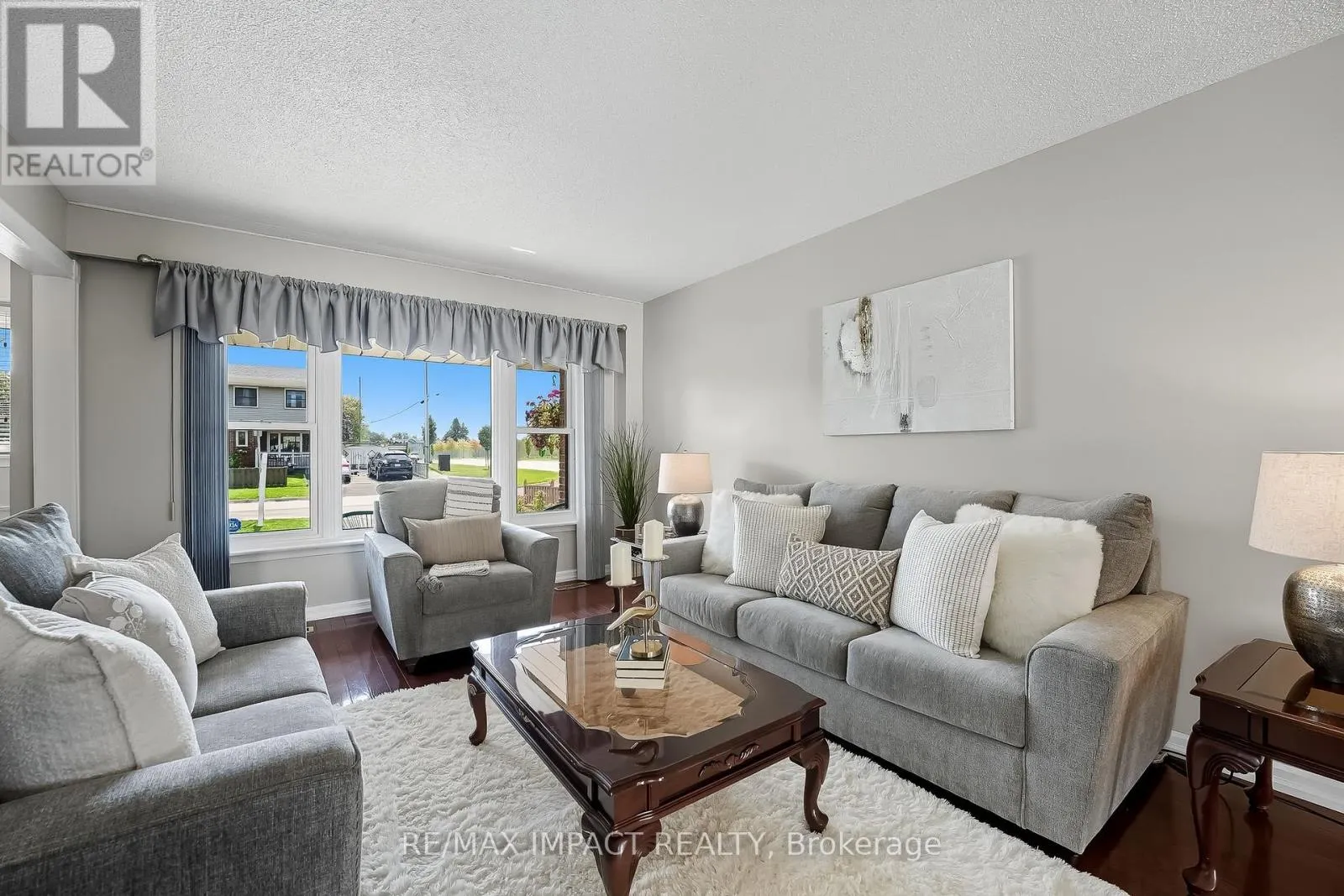 1506 FENELON CRESCENT