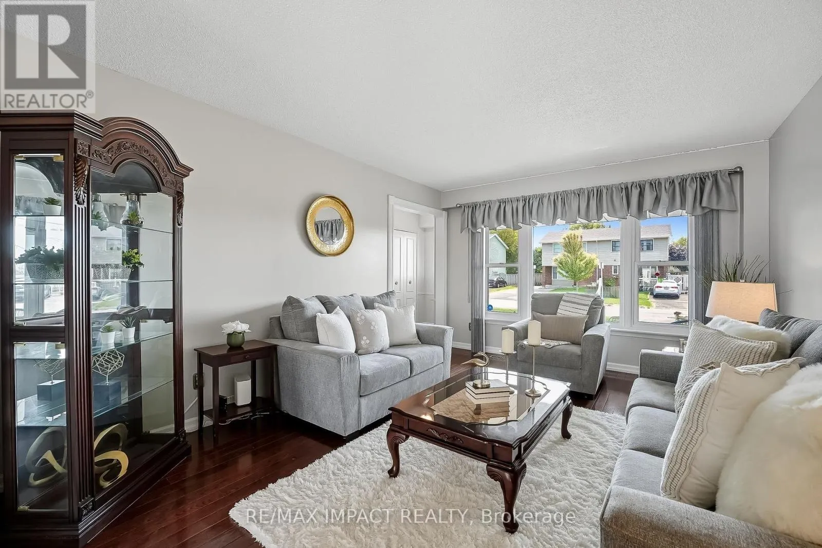 1506 FENELON CRESCENT