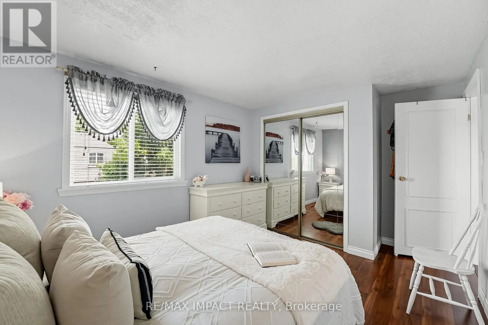1506 FENELON CRESCENT