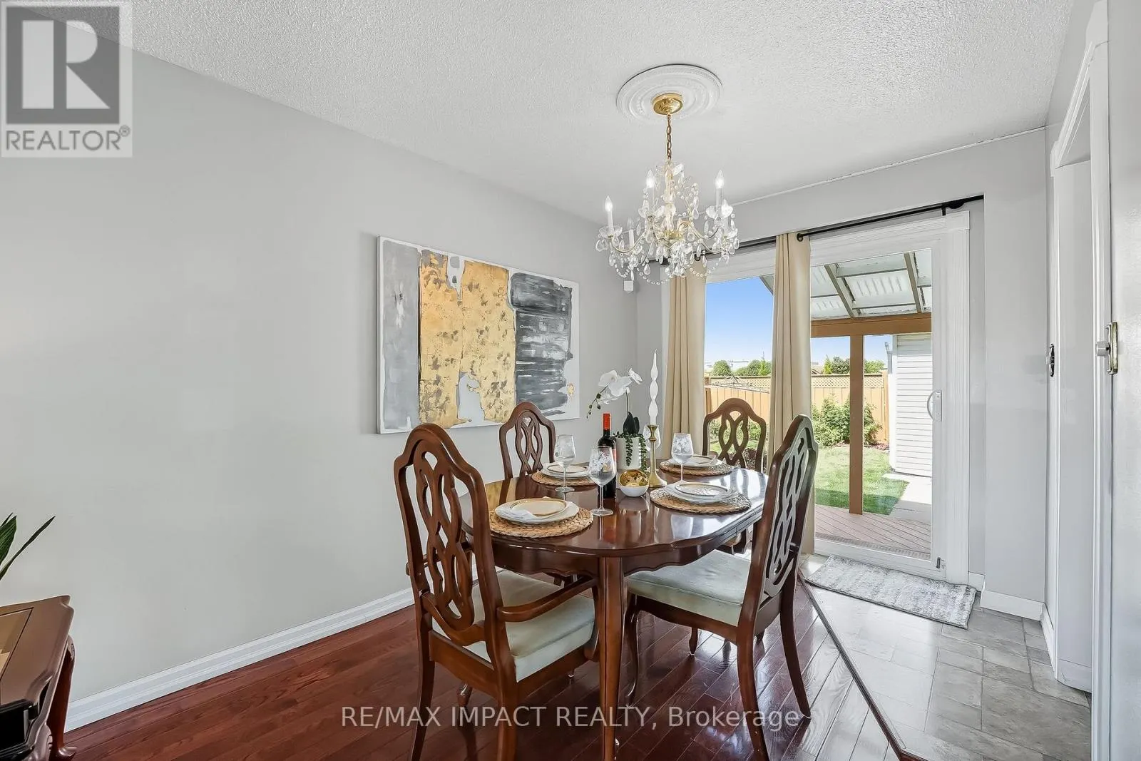 1506 FENELON CRESCENT