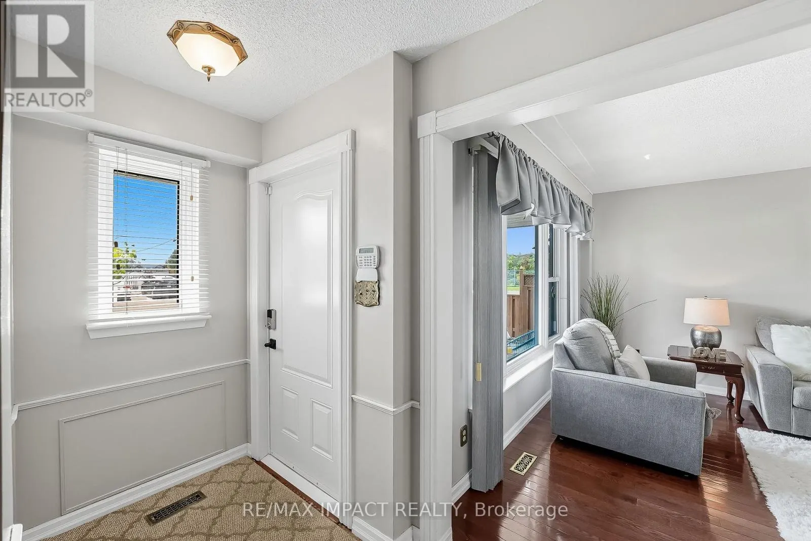 1506 FENELON CRESCENT