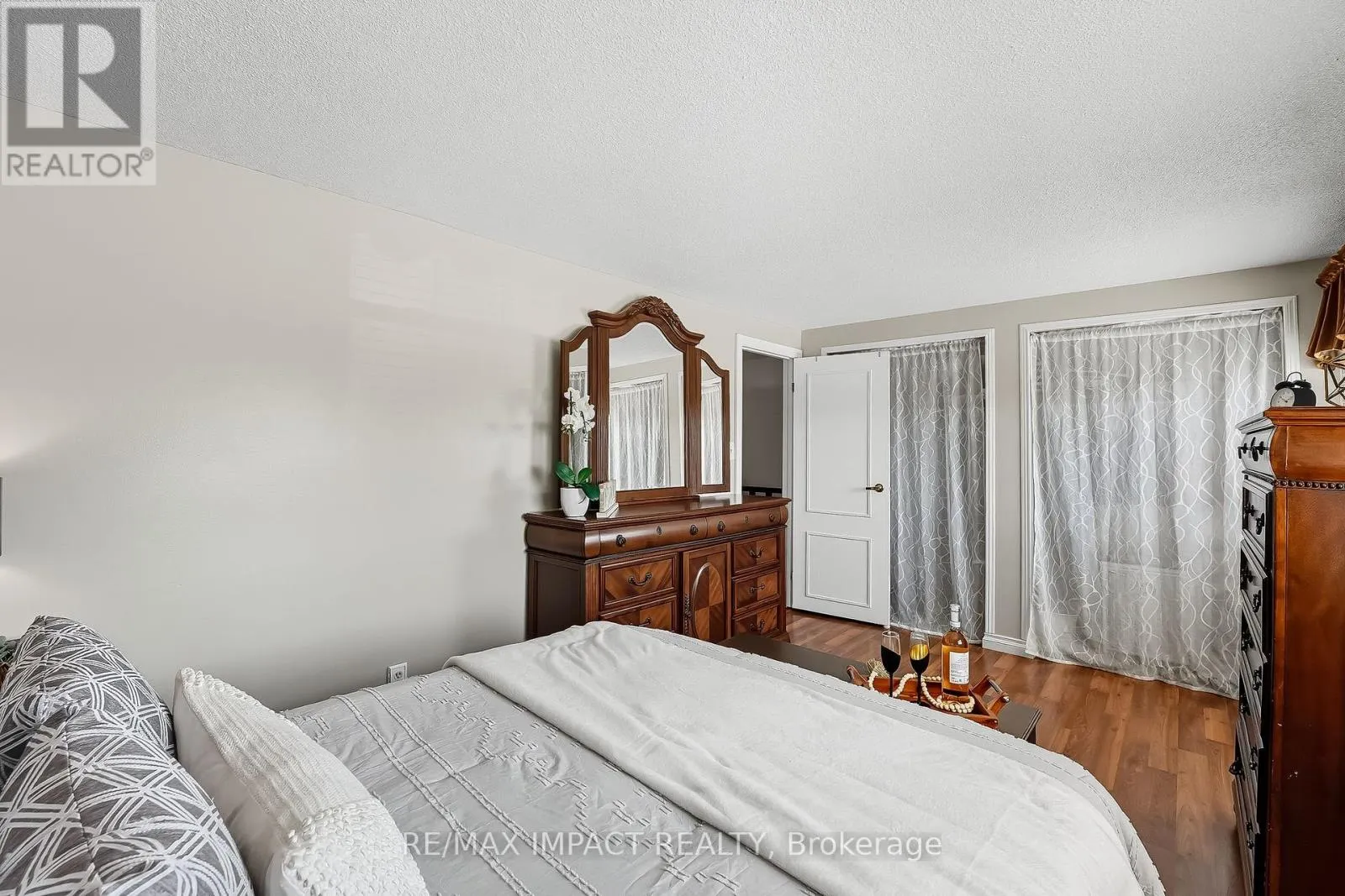1506 FENELON CRESCENT