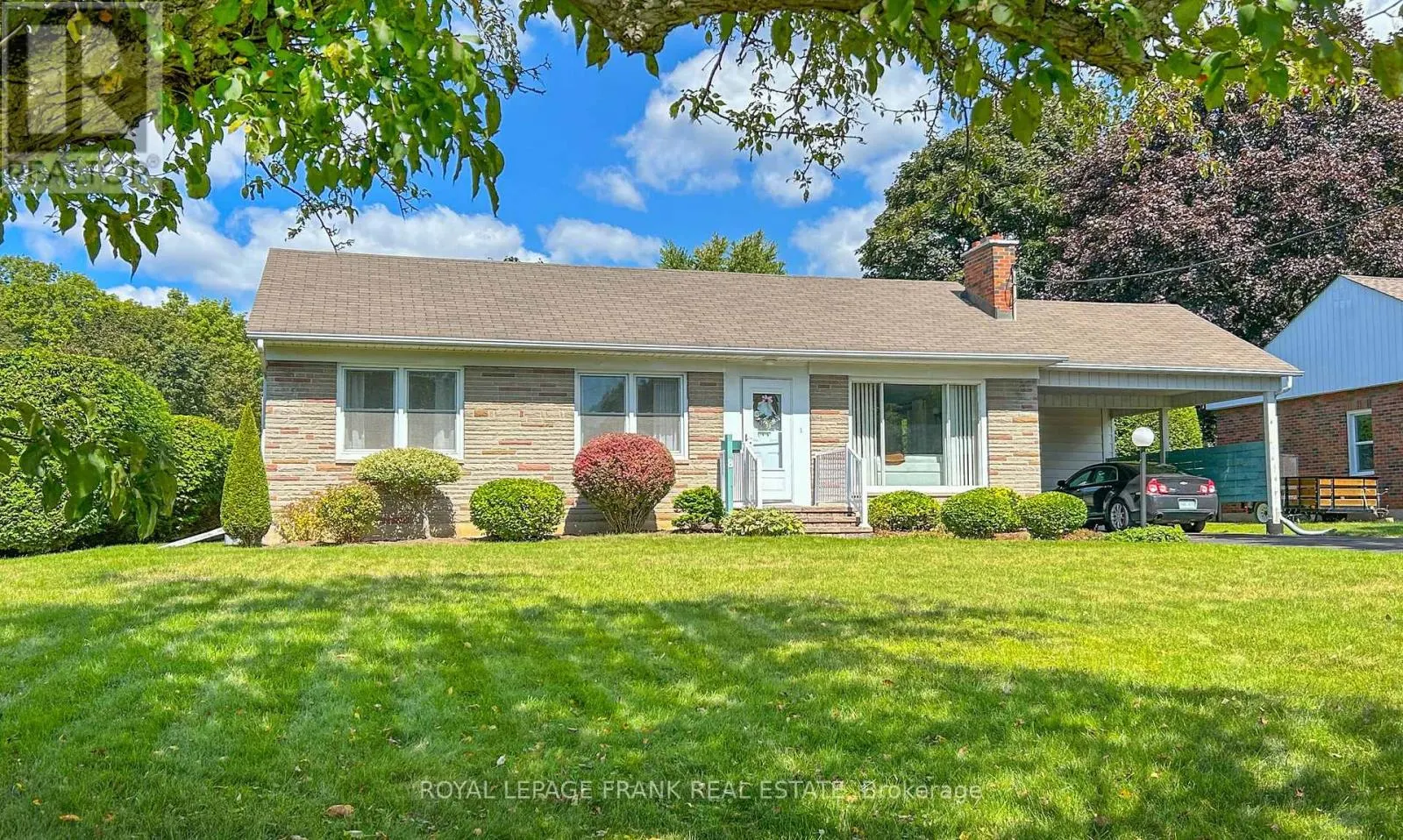 8 EDSALL AVENUE