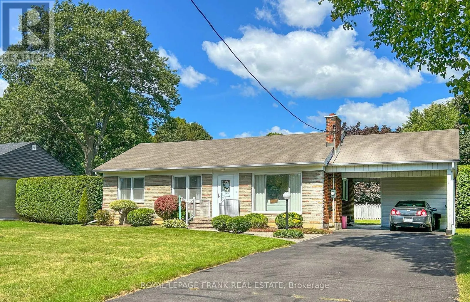 8 EDSALL AVENUE