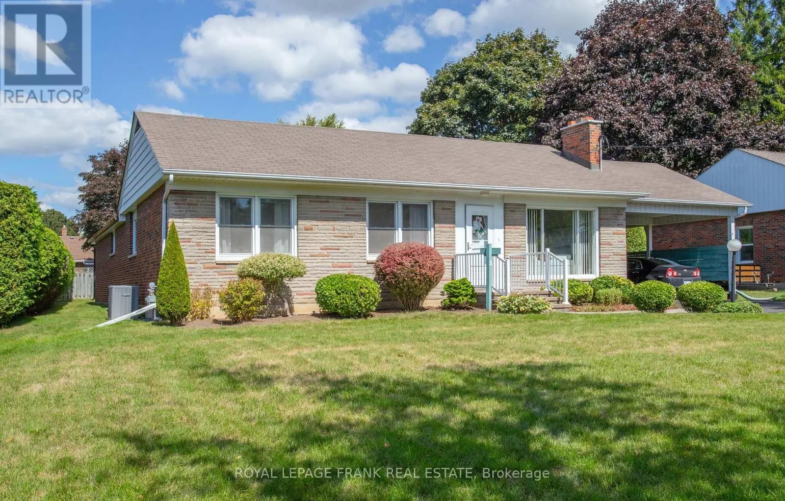 8 EDSALL AVENUE
