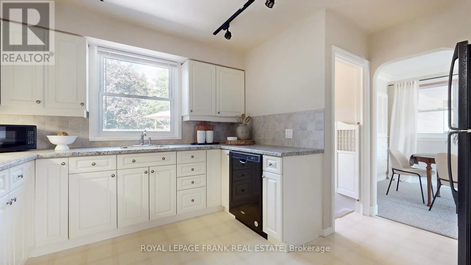 8 EDSALL AVENUE
