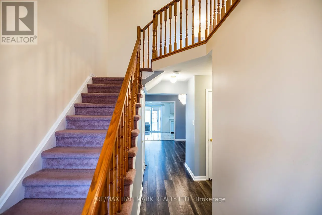 32 SAMANDRIA AVENUE