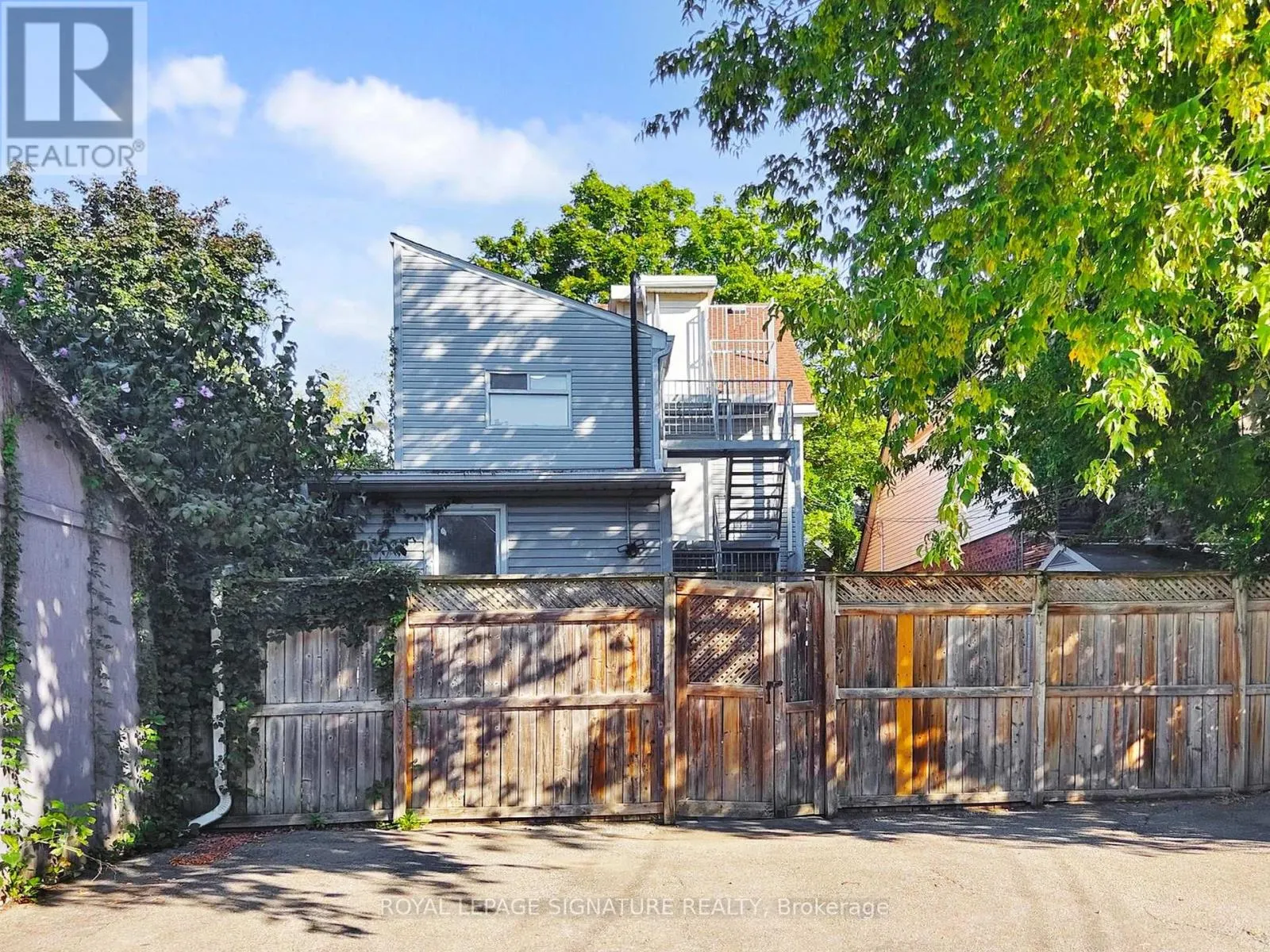 17 AUSTIN AVENUE
