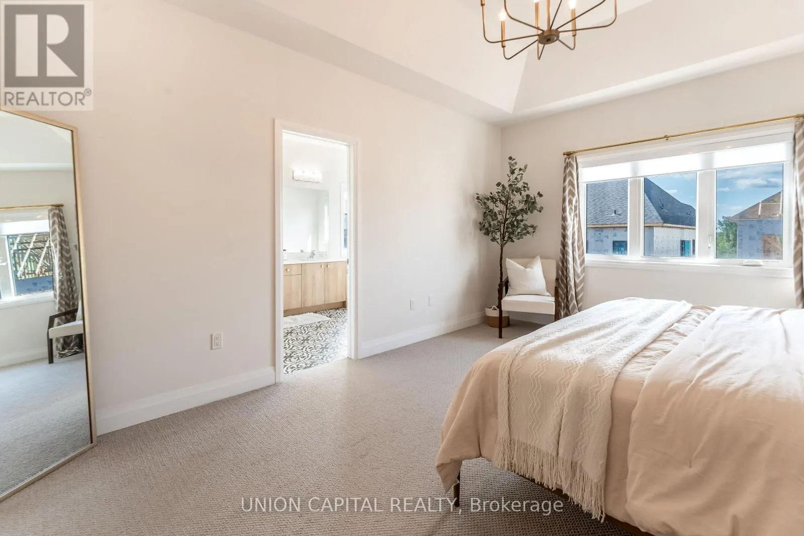 41 AUCKLAND DRIVE